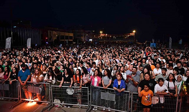Mersin Büyükşehirden YKS öncesi motivasyon konseri
