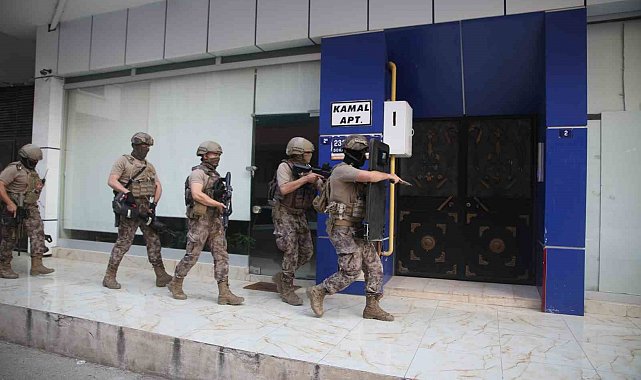 Mersin merkezli 2 ilde tefeci ve dolandırıcılara şafak operasyonu: 13 gözaltı kararı
