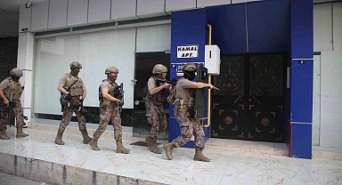 Mersin merkezli 2 ilde tefeci ve dolandırıcılara şafak operasyonu: 13 gözaltı kararı