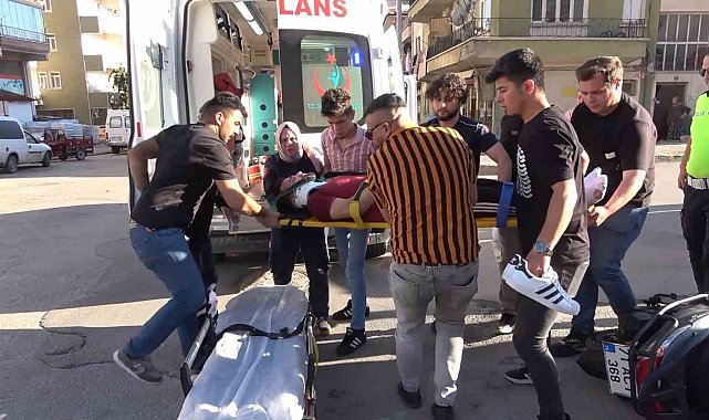 Otomobil ile motosiklet çarpıştı: 1 yaralı