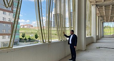 Pursaklar Kapalı Pazar Alanı ve Ticaret Merkezi'nde sona doğru,