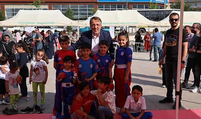 "Babafest" etkinliğinde babalar ve çocuklar eğlendi