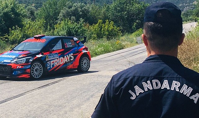Rallide güvenlik tedbirlerini jandarma sağladı