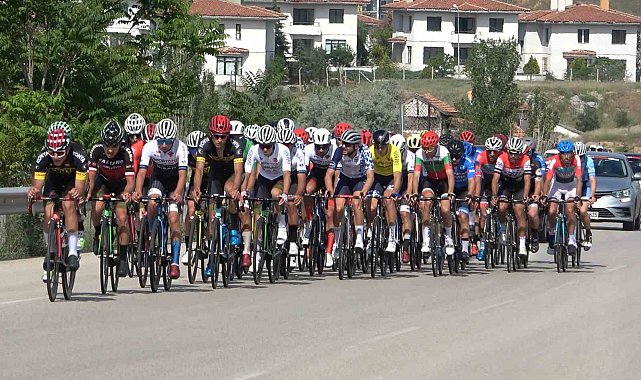 Road Race Kırıkkale 2.2 UCI Uluslararası Bisiklet Yarışları'nın ikinci gün etabı başladı