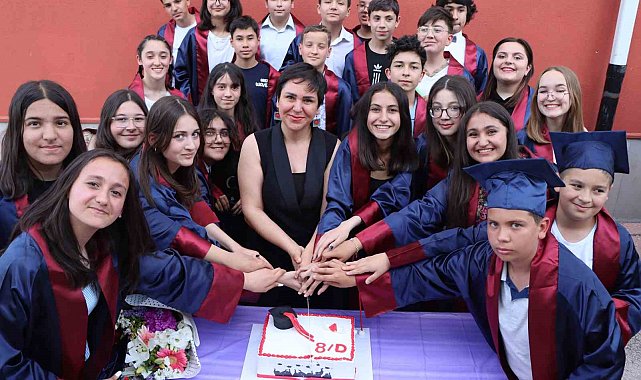 Şehit Yunus Baykal Ortaokulunda mezuniyet sevinci