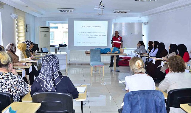 Türkiye Diyanet Vakfı gönüllüleri, temel ilk yardım eğitimi aldı