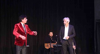 Uygur kardeşler Nevşehir'de sahne aldı