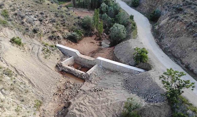 Yatırımlar meyvesini verdi: İnşa edilen bentler ilçeyi selden kurtardı