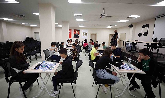 YENİMEK'li çocuklar, Satranç Turnuvası'nda kıyasıya yarıştı
