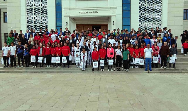 Yozgat'ta başarılı sporcular ödüllendirildi