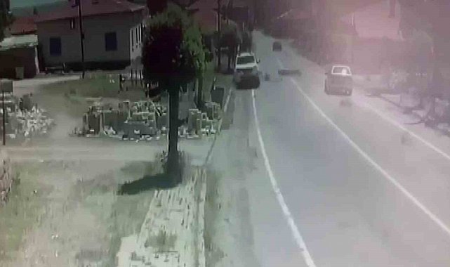 2 çocuğun öldüğü feci kazanın güvenlik kamerası görüntüleri ortaya çıktı