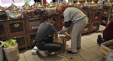 Bayram tatilinin son gününde esnafın işbaşı hazırlığı başladı