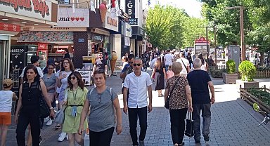 Eskişehirli vatandaşların güzel hava keyfi