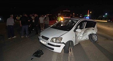 Kırıkkale'de iki otomobil çarpıştı: 4 yaralı