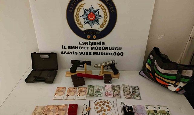 1 milyon 534 bin liralık hırsızlık yapan 2 kişi yakalandı