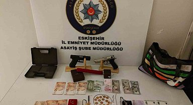 1 milyon 534 bin liralık hırsızlık yapan 2 kişi yakalandı