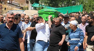 12 kişinin öldüğü kazada sürücü son yolculuğuna uğurlandı