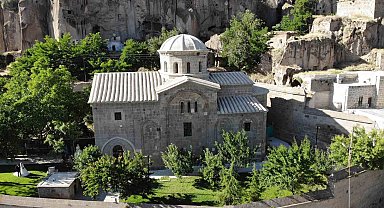 17 asırlık Kilise Camii ihtişamıyla turistleri cezbediyor