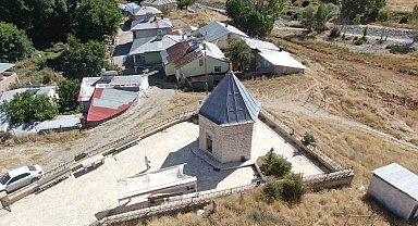 450 yıldır ziyaretçilerini ağırlıyor