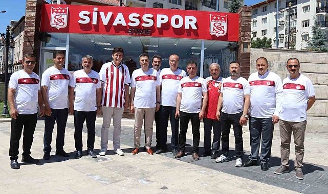 Ahi teşkilatından Sivasspor'a formalı destek