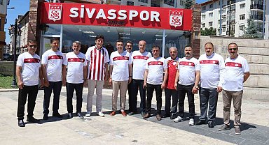 Ahi teşkilatından Sivasspor'a formalı destek
