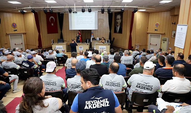 Akdeniz Belediyesi personeline iş sağlığı ve güvenliği eğitimi