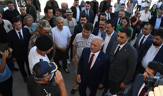Aksaray'ın yeni valisi Kumbuzoğlu görevine başladı