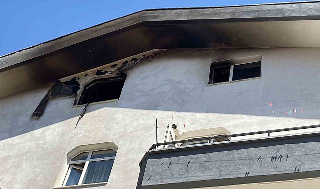Ankara'da korkutan çatı yangını