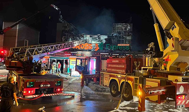 Ankara'da market yangını