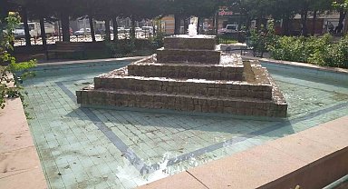 Azerbaycan Dostluk ve Kardeşlik parkına bakım ve süs havuzu onarı yapıldı