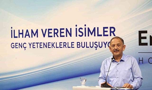 Bakan Özhaseki: "Mesleğinizi en iyisi olabilmek için iyi seçin"