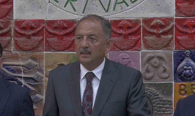Bakan Özhaseki'den Kayserispor müjdesi: "Transfer tahtasını inşallah 1 haftaya kalmaz çözeceğiz"