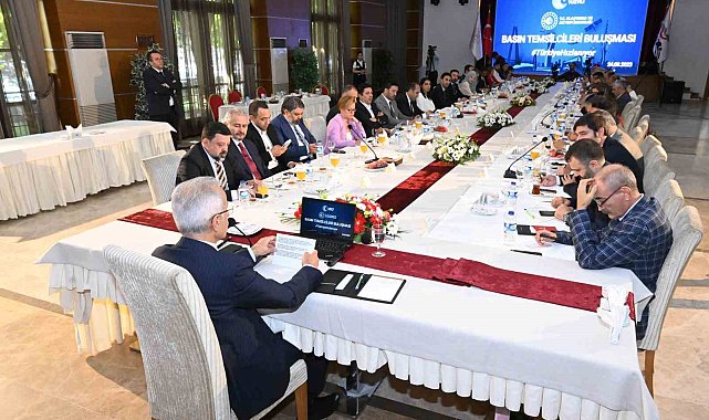 Bakan Uraloğlu: " Hızlıca ihalesini yapıp havaalanını yeniden yapacağız"