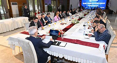 Bakan Uraloğlu: " Hızlıca ihalesini yapıp havaalanını yeniden yapacağız"