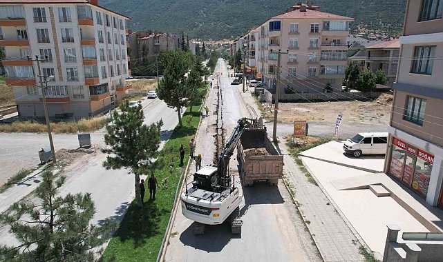Başkan Altay: "128 kilometrelik ıslah çalışmasıyla Akşehir'in su şebekesini yeniliyoruz"