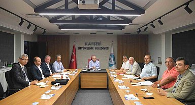 Başkan Büyükkılıç'tan 'ulaşım' zirvesi