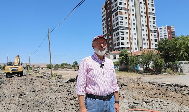 Başkan Çolakbayrakdar: "Seyrani, kentsel dönüşümle yenileniyor ve güzelleşiyor"