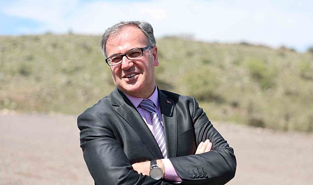 Başkan Özdoğan: "Sanayicimize destek oluyor, yeni alanlar açıyoruz"
