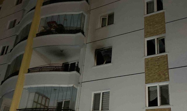 Başkentte apartmanda çıkan yangın paniğe neden oldu