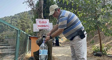 Bu maden suyu şişeden değil çeşmeden içiliyor