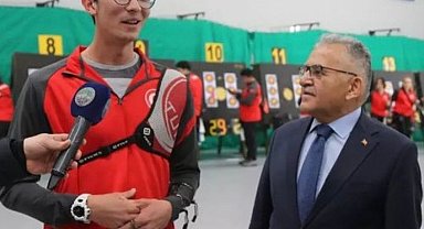Büyükkılıç'tan Mete Gazoz'a Tebrik