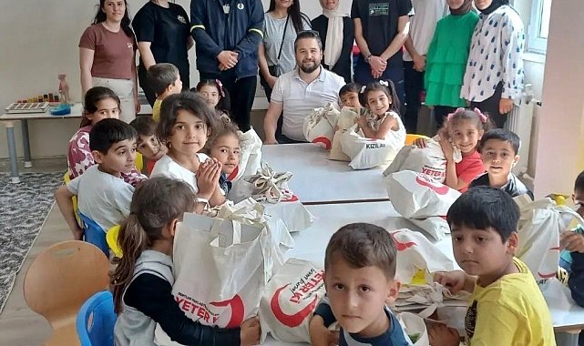 ÇAKÜ'den deprem bölgesine 'gelişim destek çantası' yardımı