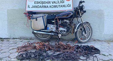 Çok sayıda suç kaydı olan 2 şüpheli hırsızlık malzemeleriyle yakalandı