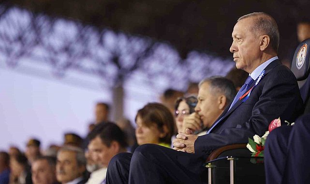 Cumhurbaşkanı Erdoğan: "Teröristler Türk adaletine teslim olacaklar ya da devletimizin demir yumruğuyla yüzleşeceklerdir."
