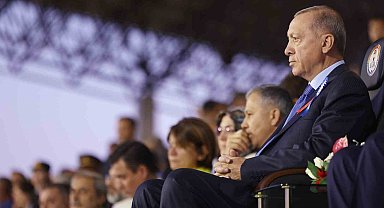 Cumhurbaşkanı Erdoğan: "Teröristler Türk adaletine teslim olacaklar ya da devletimizin demir yumruğuyla yüzleşeceklerdir."