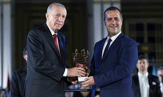 Cumhurbaşkanı Erdoğan: "Yıllarca kendi zaaflarını devletin siyaseti gibi sunanların devri kapanmıştır"