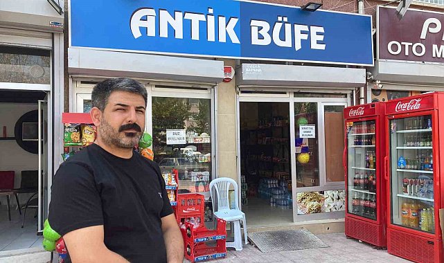 Eksik mal aldığını iddia eden esnaf, gelen malı sokağa döktü
