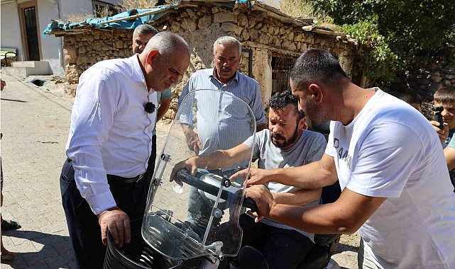 Engelli Dostu Yahyalı Belediyesi'nin araç desteği sürüyor