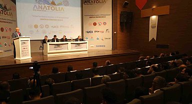 Erciyes'ten Bozkır'a bisiklet yarışlarının tanıtımı Kırşehir'de yapıldı