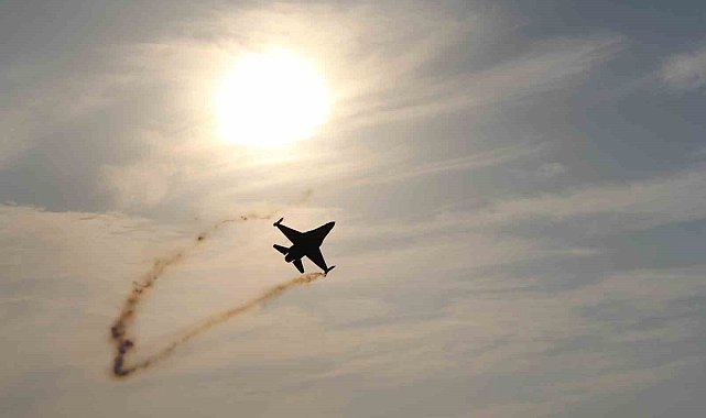 Festivalin son gösterisi olan Solo Türk'ten muhteşem kapanış